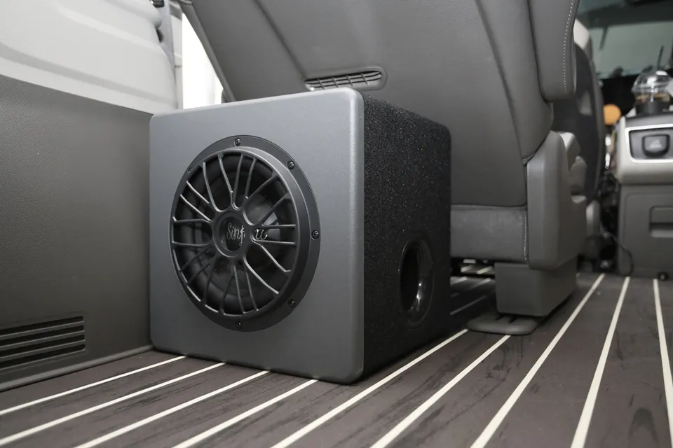 Kia Carnival KA4 car audio - Kia Carnival KA4 Audio Upgrade Review: DSP Amp & Subwoofer photo 6