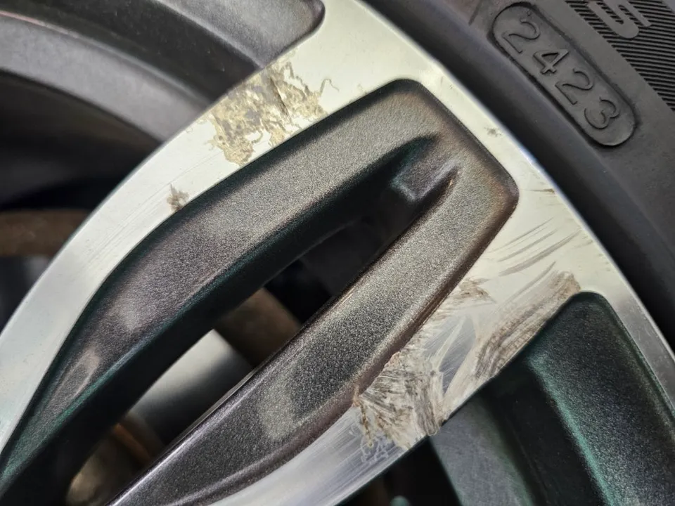 BMW 5 Series F10 wheel repair - BMW 5 Series F10 Wheel Repair Review - Diamond Cut Perfection photo 5