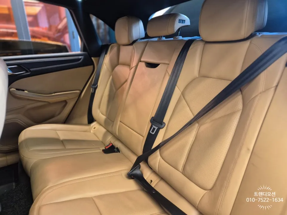 Porsche Macan interior customization - Porsche Macan Interior Customization Installation Review — Cost photo 5