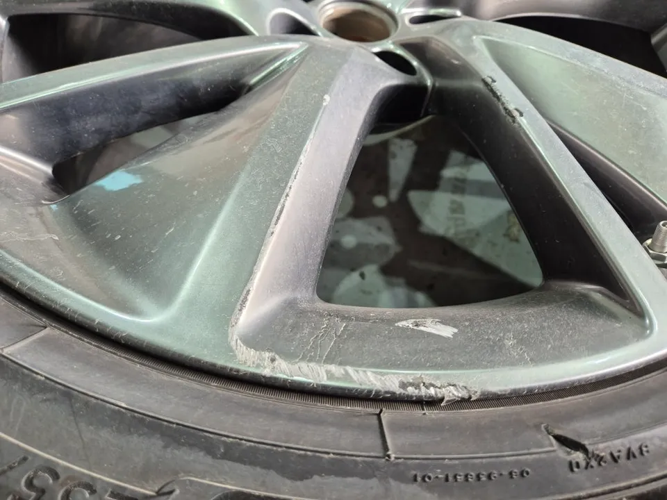 Genesis GV70 wheel repair - Genesis GV70 Wheel Repair & Painting Review photo 4