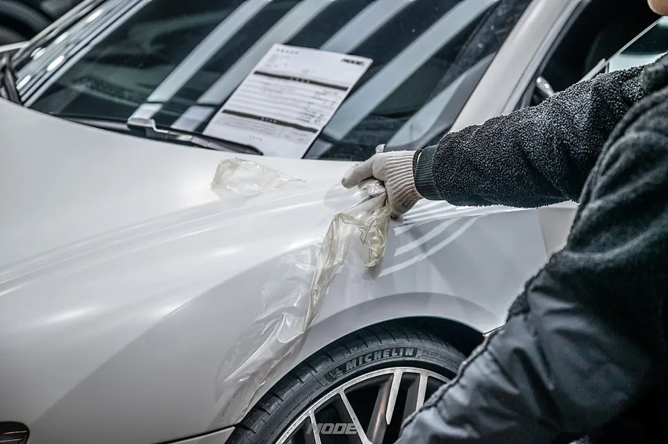 Audi R8のブラックPPF施工事例｜費用目安・仕上がり 施工写真 1-2