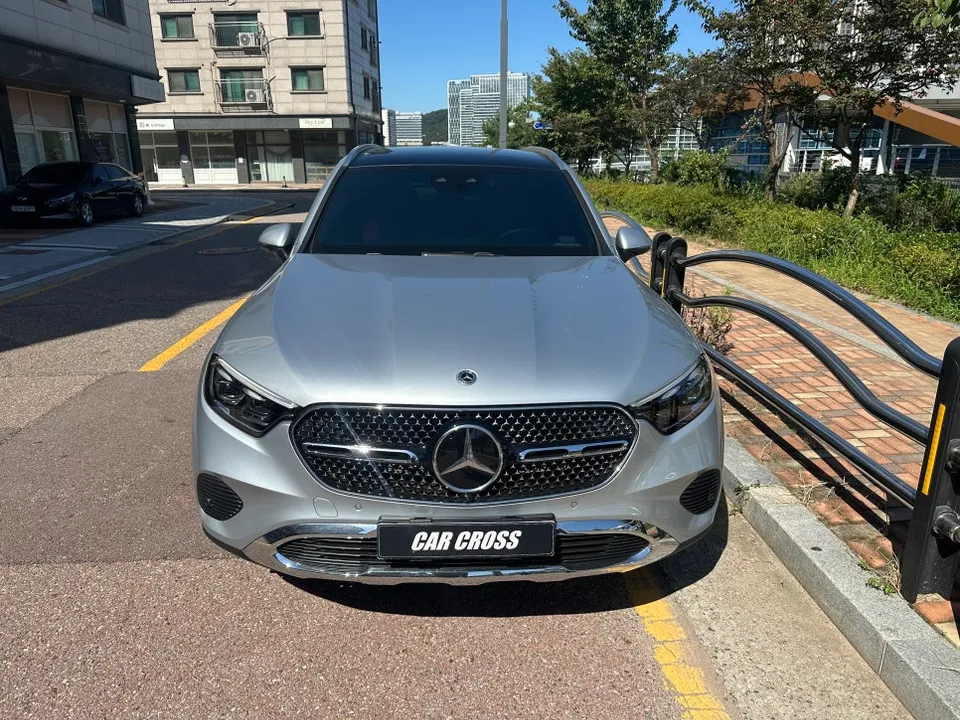 Mercedes-Benz GLCのPPF施工事例｜ハイグロスの輝きを保護 写真