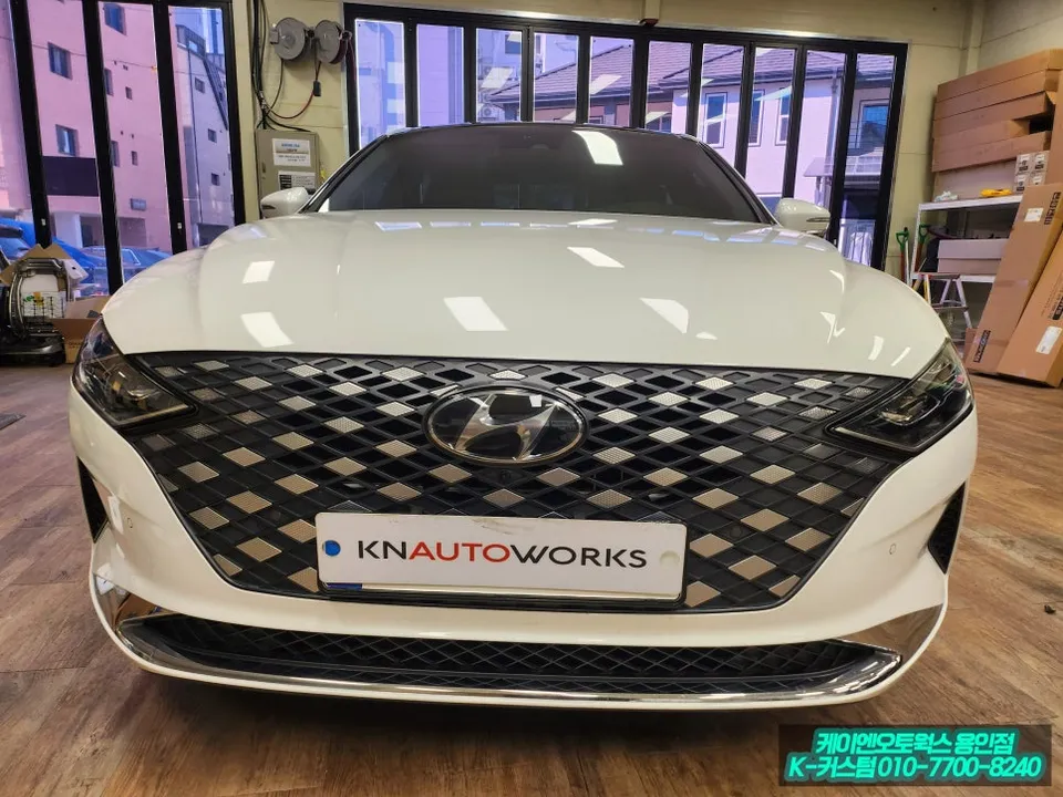 Hyundai Grandeur IG ambient lighting - Hyundai Grandeur IG Ambient Lighting Review — Enhanced Interior M photo 3