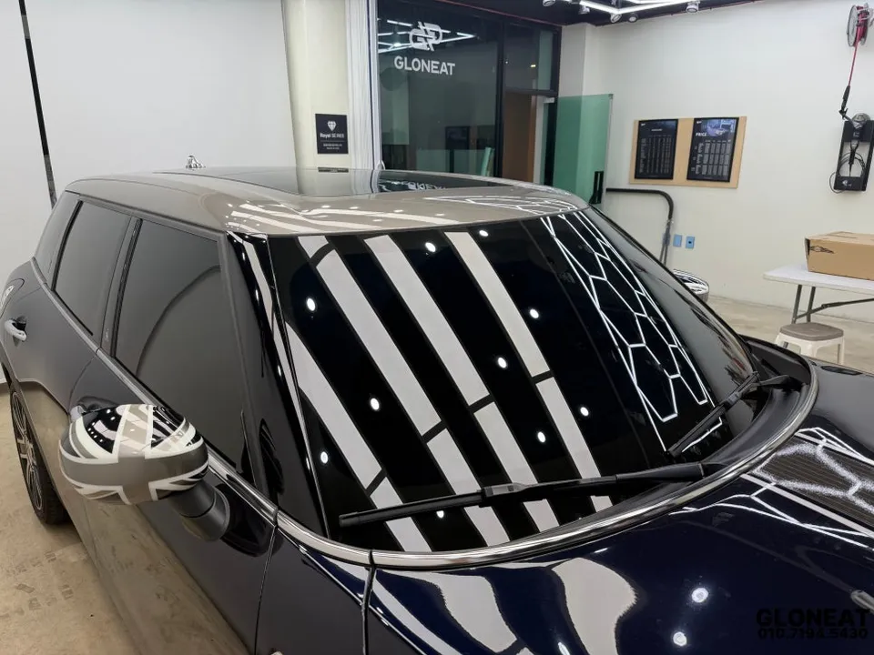 MINI Clubmanのドライブレコーダー取付事例 施工写真 1-1