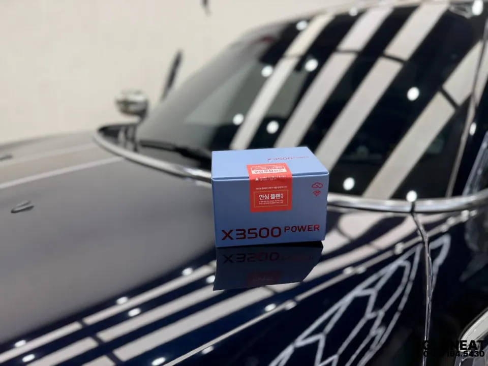 MINI Clubmanのドライブレコーダー取付事例 施工写真 3-1