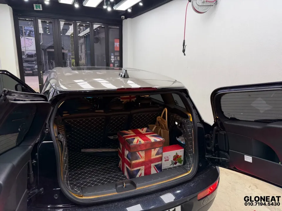 MINI Clubmanのドライブレコーダー取付事例 施工写真 2-2