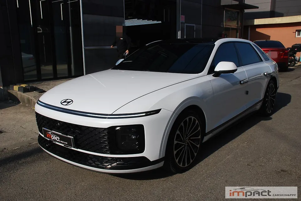 Hyundai Grandeur GN7のカーラッピング事例|費用目安・仕上がり 施工写真 2-2