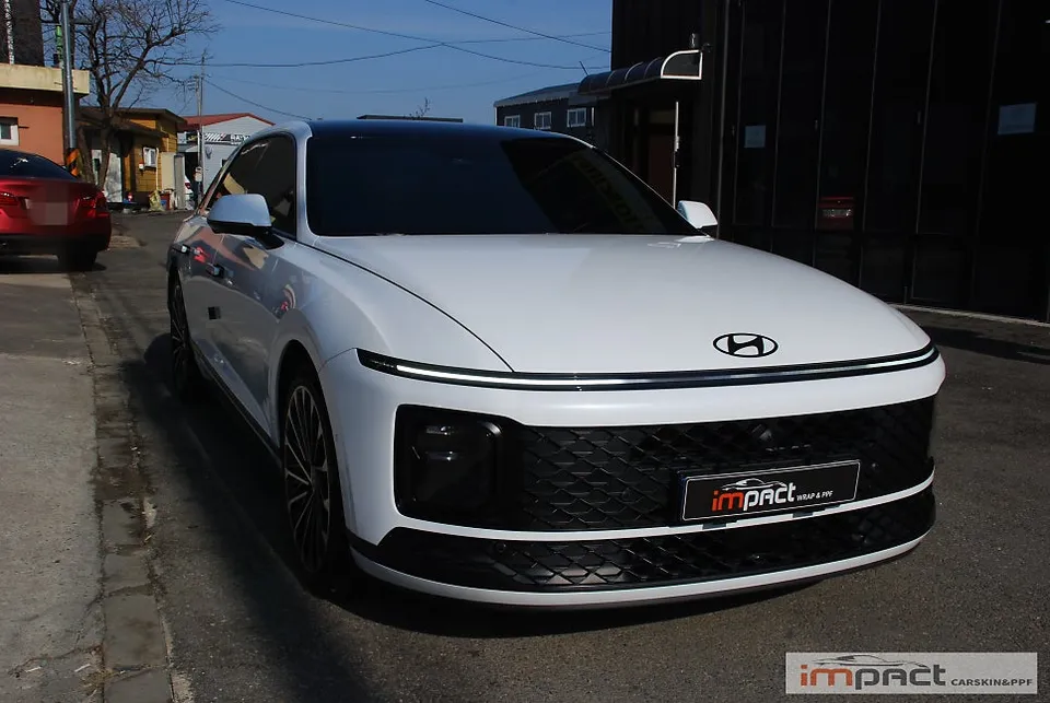 Hyundai Grandeur GN7のカーラッピング事例|費用目安・仕上がり 施工写真 3-2