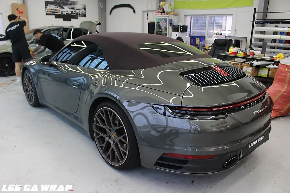 ポルシェ 911 カレラ カーラッピング事例｜費用目安・仕上がり 施工写真 4-1