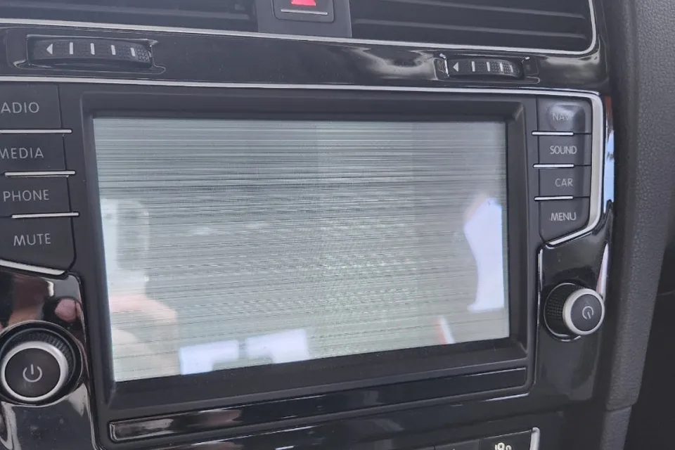 Volkswagen Golf 7th Gen android head unit - Volkswagen Golf 7th Gen CarPlay Retrofit Review — Cost photo 3