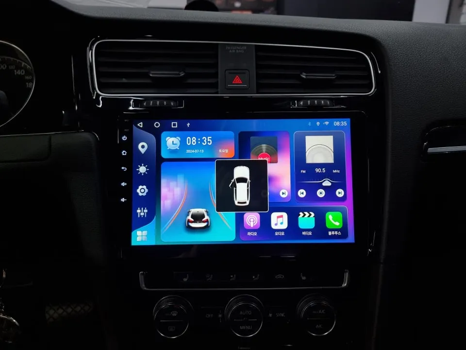 Volkswagen Golf 7th GenのAndroid Auto・CarPlay取付事例 施工写真 2-2