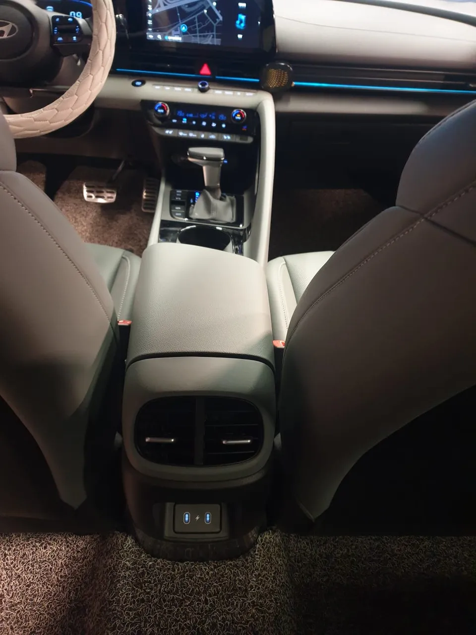 Hyundai Elantra CN7 ambient lighting - Hyundai Elantra CN7 Ambient Lighting Review - Cost & Results photo 6