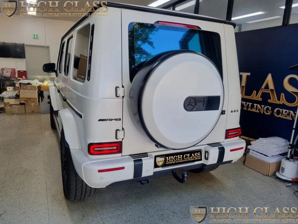 Mercedes-Benz G-Wagon ambient lighting - Mercedes-Benz G-Wagon Ambient Lighting Review photo 2