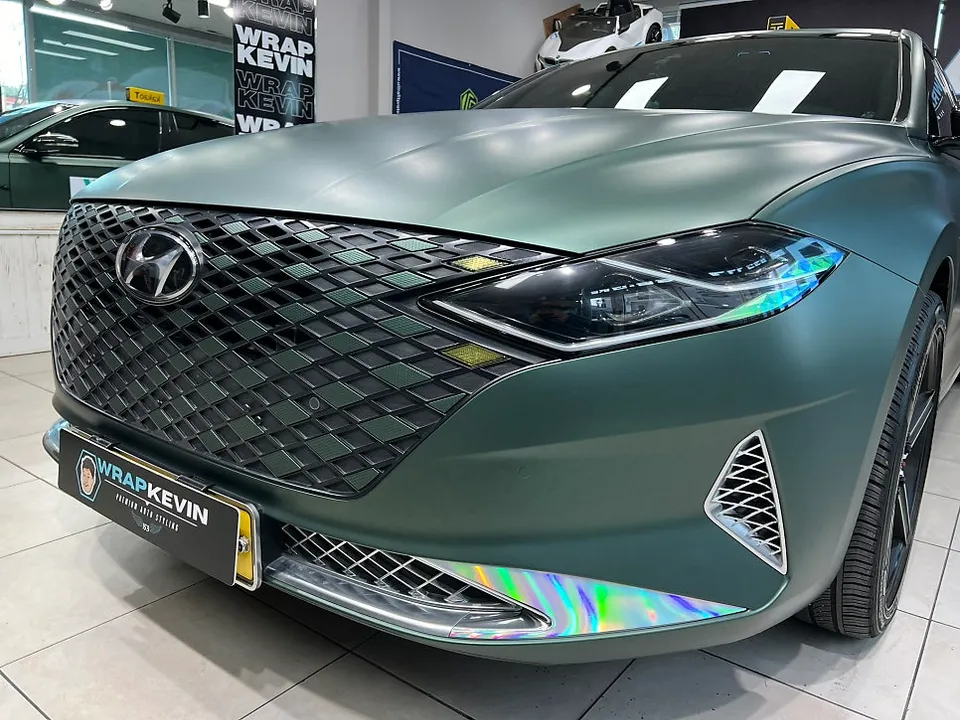 Hyundai Grandeur IGのカーラッピング事例｜費用目安・仕上がり 施工写真 3-2