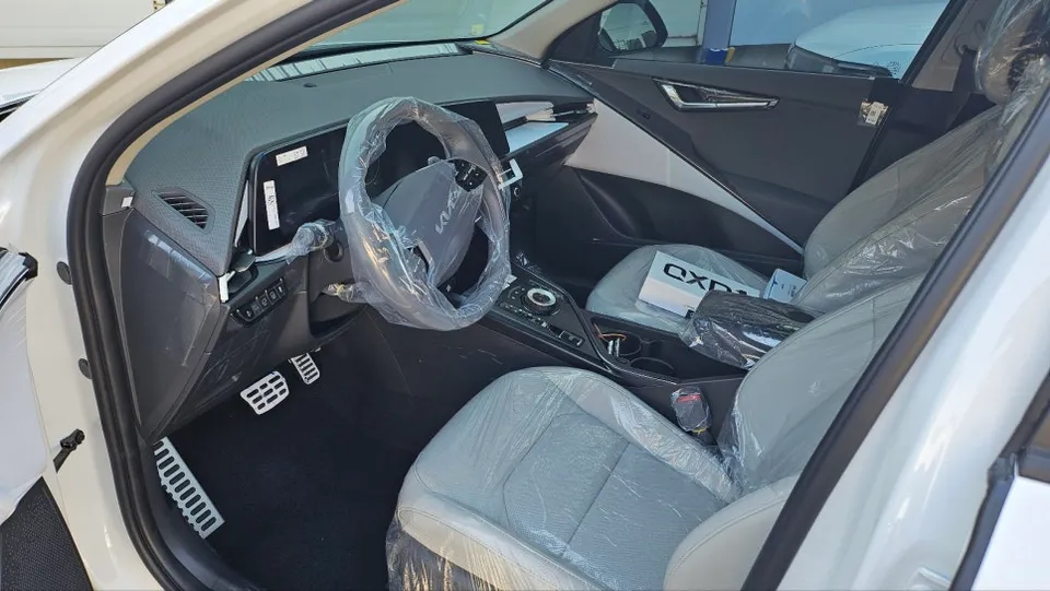 Hyundai Santa Feのドラレコ取付事例|費用目安・仕上がり 施工写真 3-1