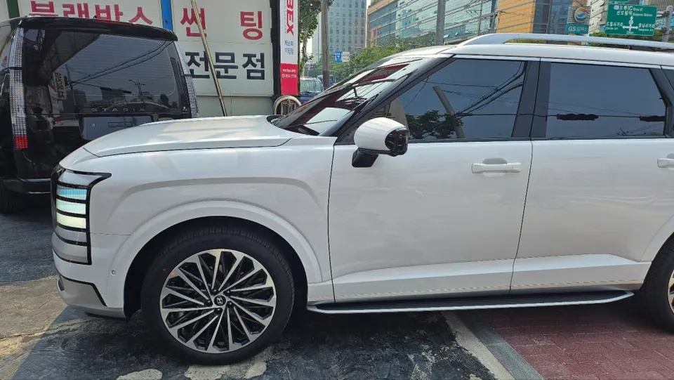 Hyundai Palisade window tinting - Hyundai Palisade Window Tinting Review: LuxX Film Results photo 7