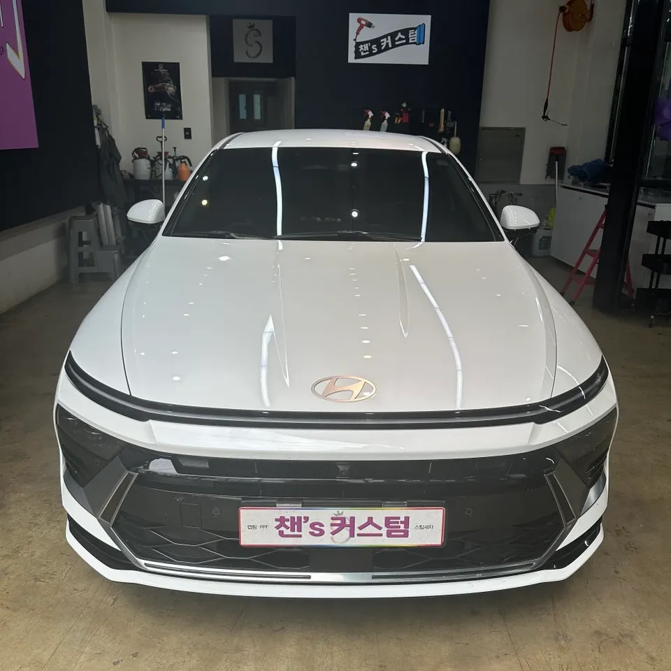 Hyundai Sonata Vinyl Wrap Review: Enhanced Style & Protection