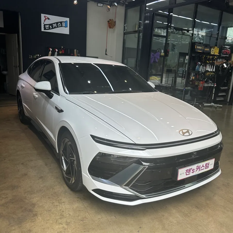Hyundai Sonata DN8のカーラッピング事例 施工写真 3