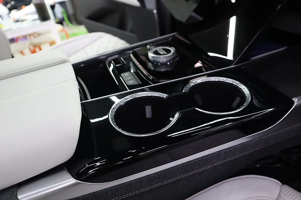 Cadillac Escalade vinyl wrap - Cadillac Escalade Vinyl Wrap Review: Cost & Results photo 4