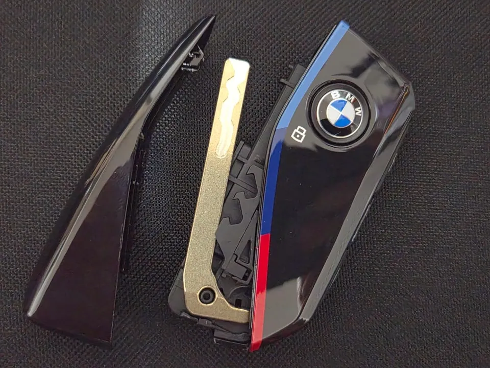 BMW M3 oem options - BMW M3 OEM Options Retrofit Review: All-Black Key Upgrade photo 7