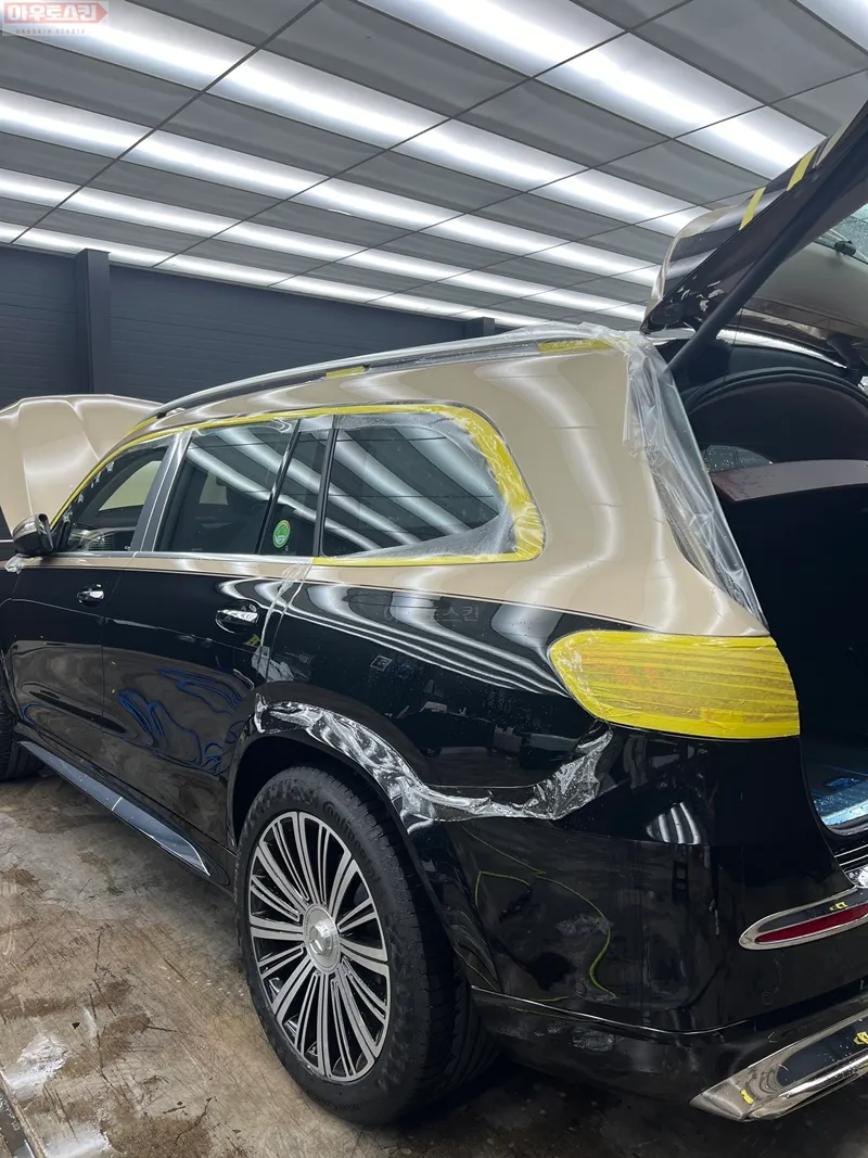 Mercedes-Benz GLS Maybach PPF施工事例｜光沢と自己修復力向上 施工写真 2-1