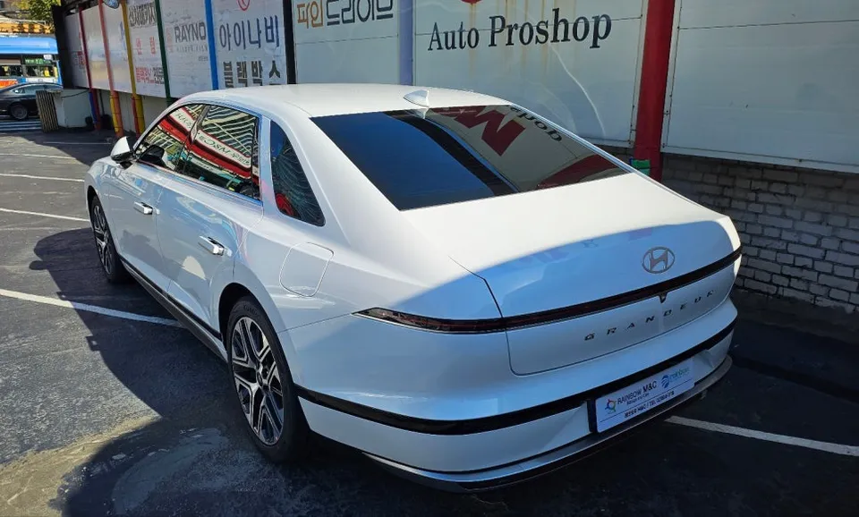 Hyundai Azera PPF施工事例｜費用目安と仕上がり 施工写真 3-2