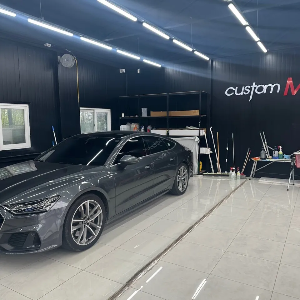 Audi A7 サテンブラックラッピング事例|費用目安・仕上がり 施工写真 2-1