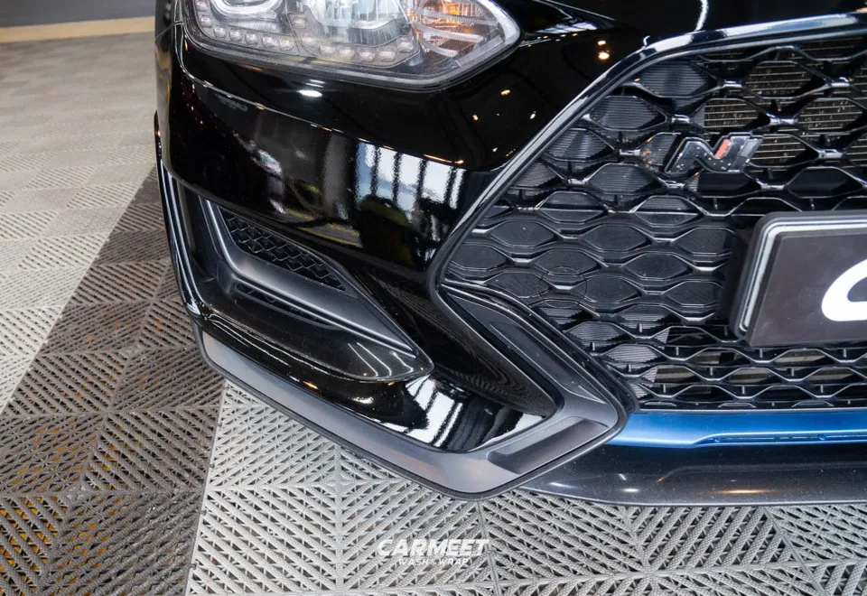 Hyundai Veloster Nのカーラッピング事例｜費用目安・仕上がり 施工写真 2-1
