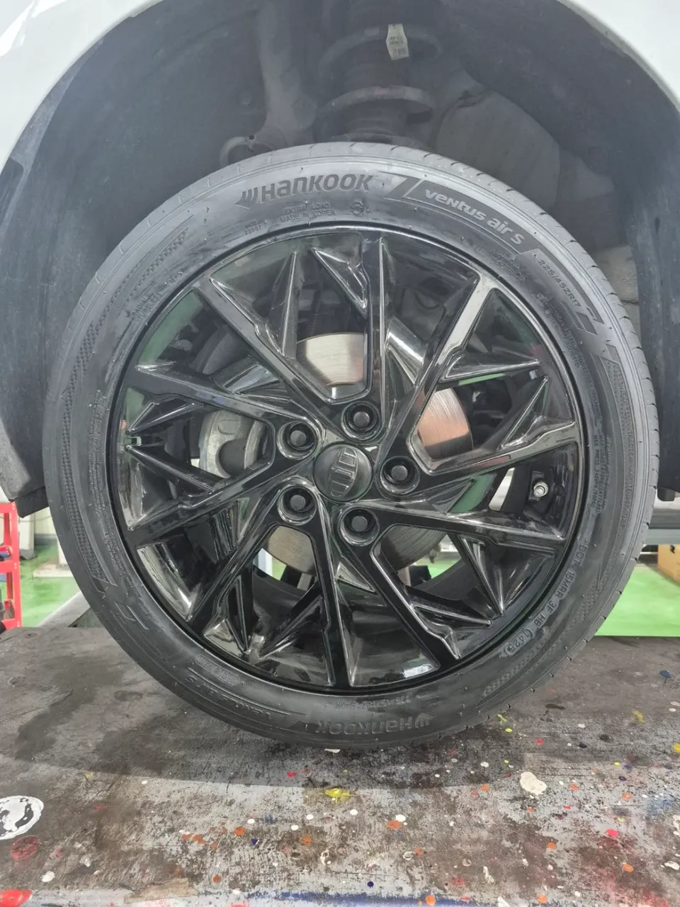 Hyundai Elantra AD  - Hyundai Elantra AD Tire Replacement: Hankook Ventus AirS Review photo 4