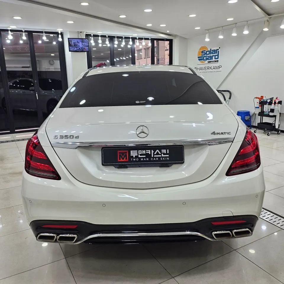 Mercedes-Benz S-Classのカーラッピング事例|費用目安・仕上がり 施工写真 3-1