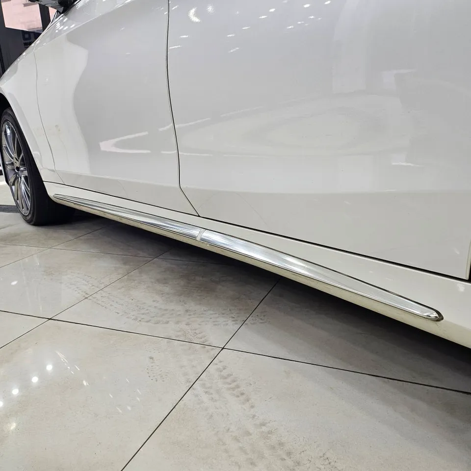 Mercedes-Benz S-Classのカーラッピング事例|費用目安・仕上がり 施工写真 3-2