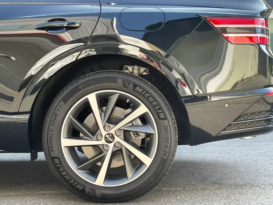 Genesis GV80 wheel repair - Genesis GV80 Gloss Black Powder Coating Wheel Repair Review photo 5