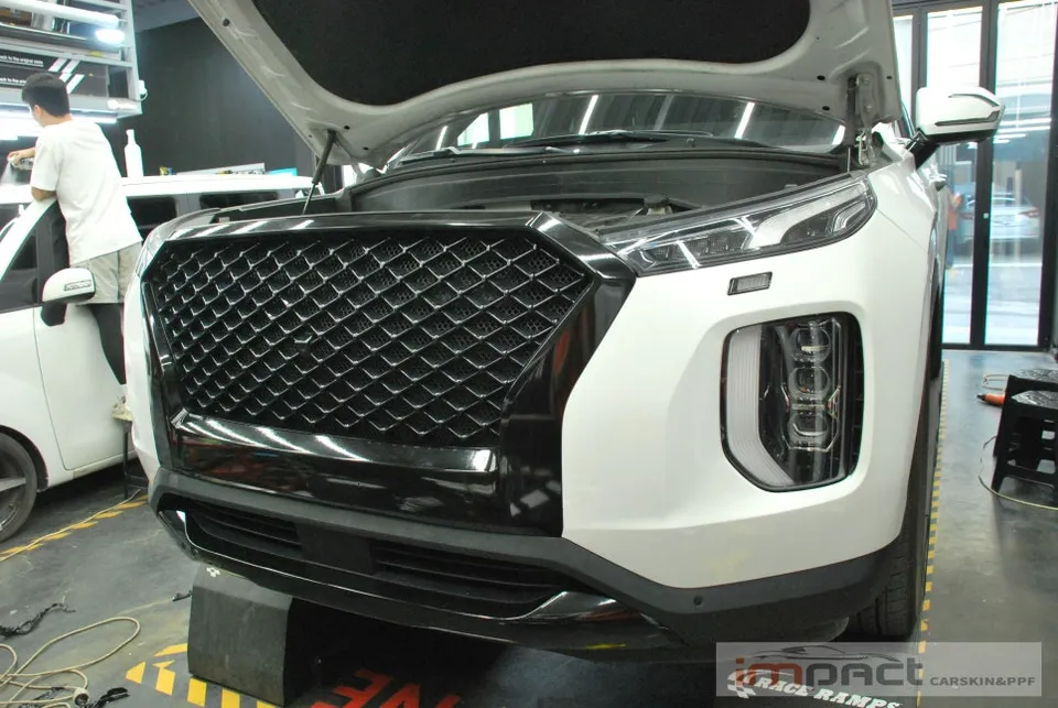 Kia Palisadeのカーラッピング事例 施工写真 4-2