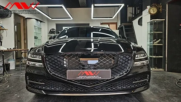 Genesis G80のカーラッピング事例 施工写真 1-2