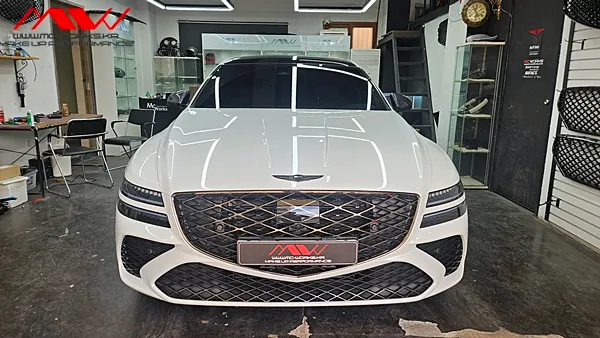 Genesis G80のカーラッピング事例 施工写真 1-3