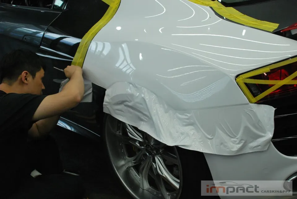 Audi R8のカーラッピング事例｜費用目安・仕上がり 施工写真 2-1