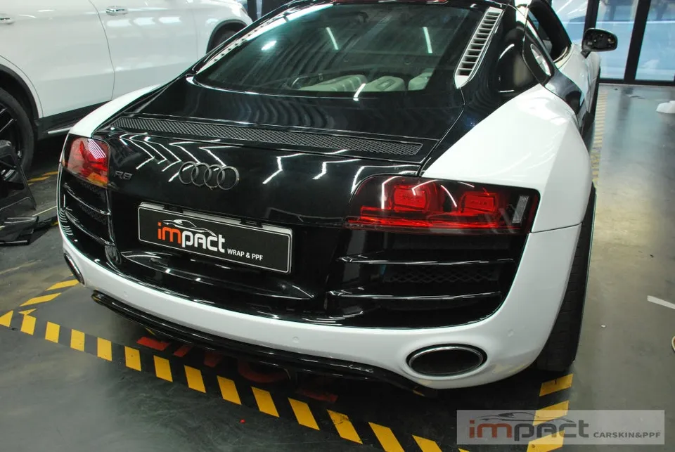 Audi R8のカーラッピング事例｜費用目安・仕上がり 施工写真 2-3