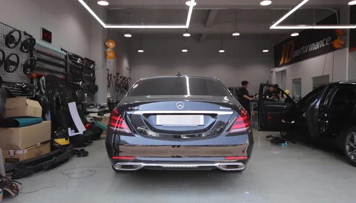 Mercedes-Benz S-Class W222 body kit - Mercedes-Benz W222 S63 AMG Conversion Review photo 3