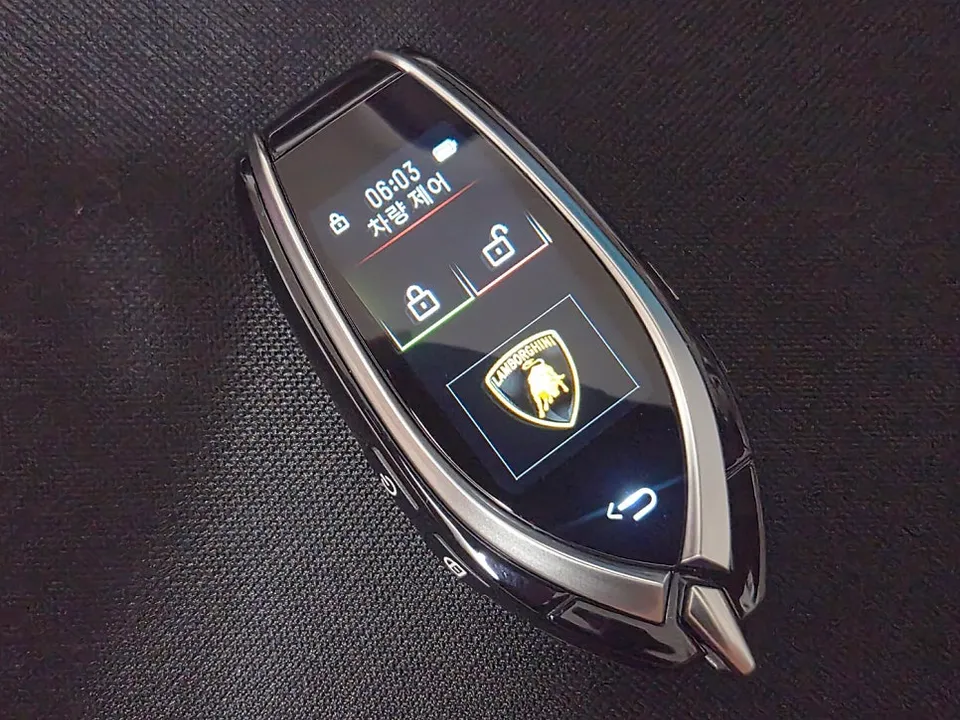 Lamborghini Huracán oem options - Lamborghini Huracán Oem Options Installation Review — Cost photo 4