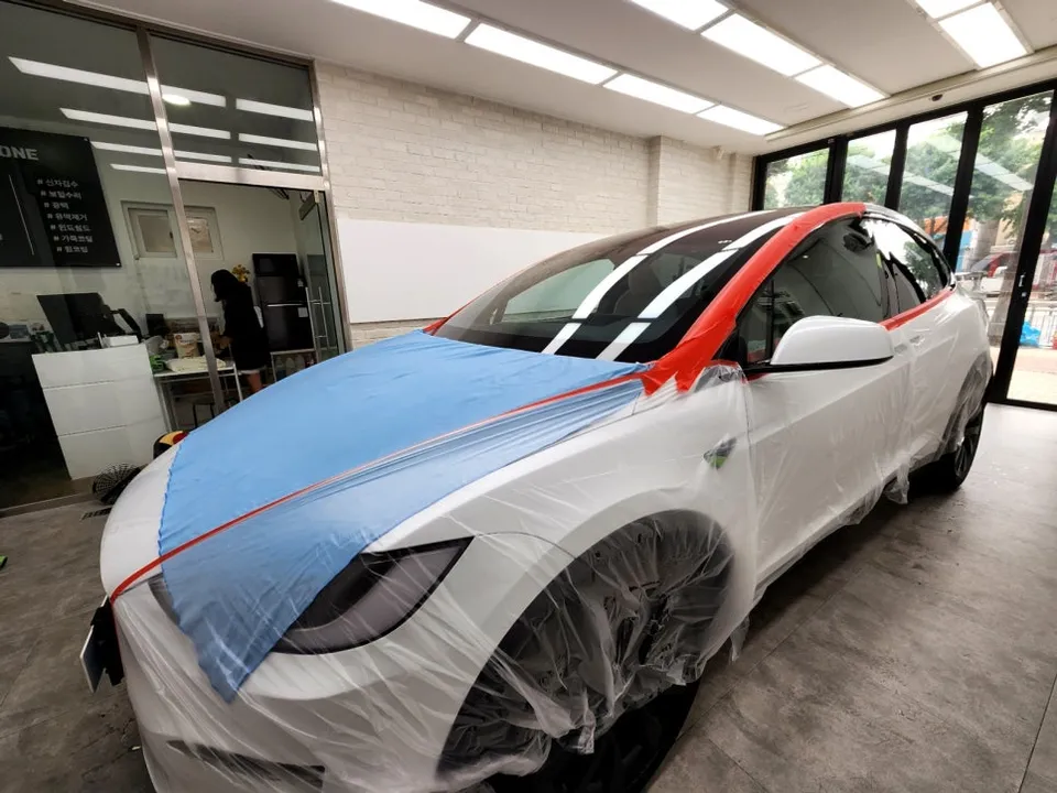 Tesla Model Xのカーフィルム施工事例 施工写真 5