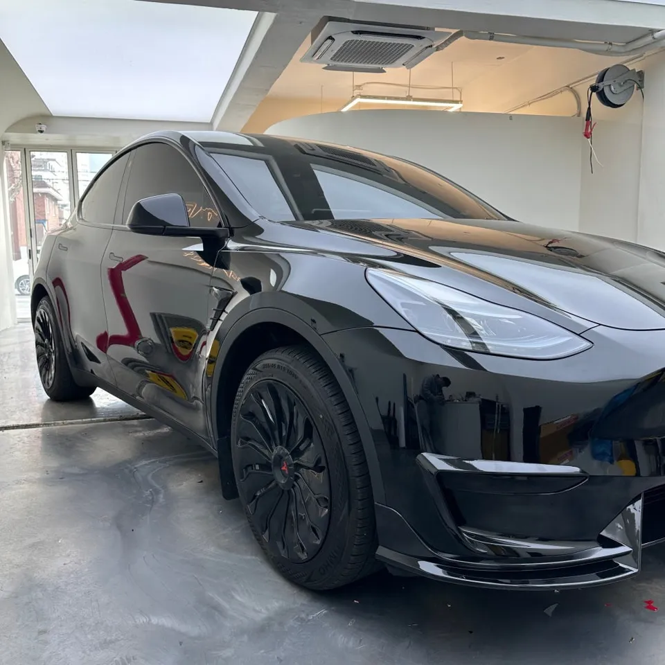 Tesla Model Yの無光沢PPF施工事例|高級感と保護を両立 施工写真 1-1