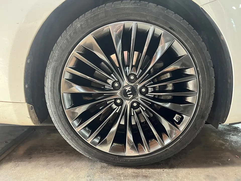 Kia K7 YGのホイールリペア・塗装事例 写真