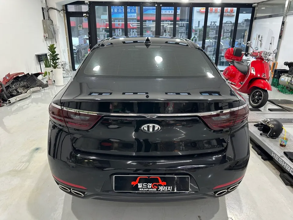 Kia K7 YGのカーフィルム施工事例｜費用目安・仕上がり 施工写真 3-1