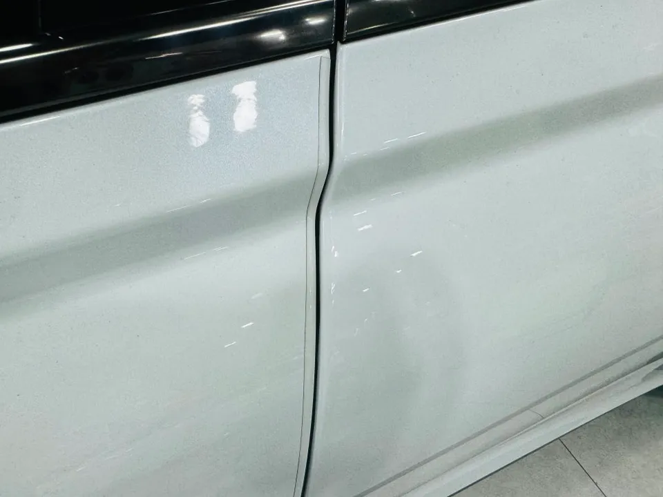 Genesis G80 PPF施工事例｜費用目安と仕上がり 施工写真 2-2