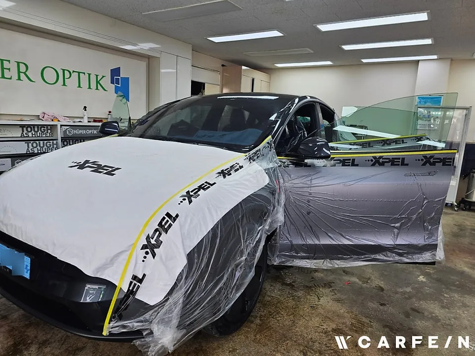 Tesla Teslaのカーフィルム施工事例｜費用目安と仕上がり 施工写真 3
