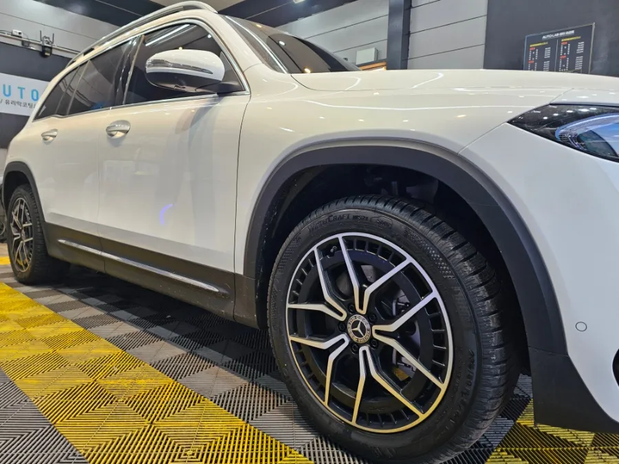 Mercedes-Benz EQB ceramic coating - Mercedes-Benz EQB Ceramic Coating Review — Enhanced Shine photo 3