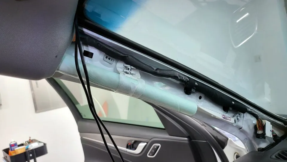 Hyundai Grandeur IG dash cam - Hyundai Grandeur IG Dash Cam Installation Review photo 6