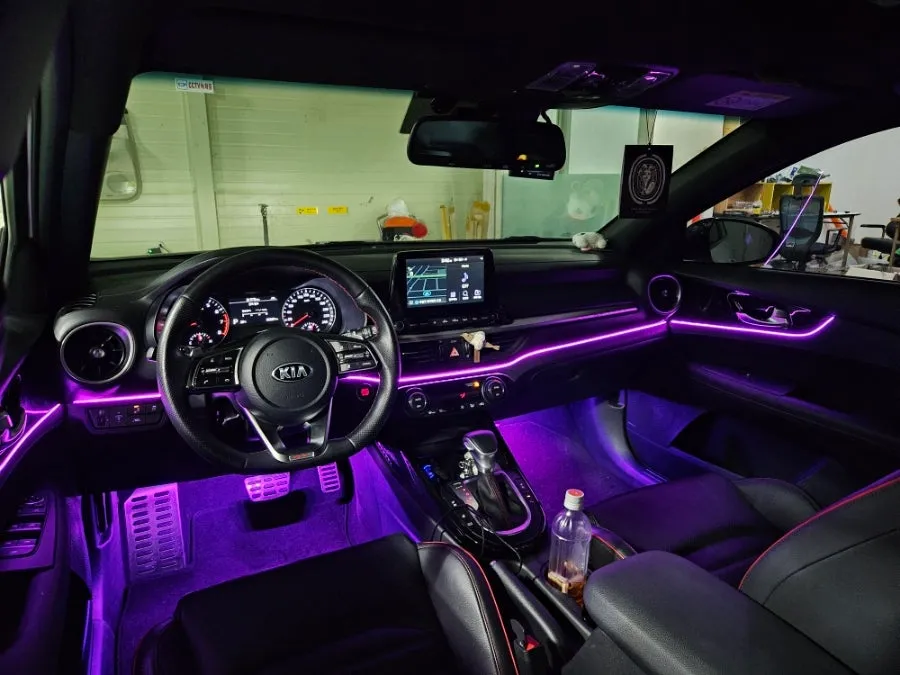 Kia K3 GT ambient lighting - Kia K3 GT Ambient Lighting Review: Premium Interior Upgrade photo 3