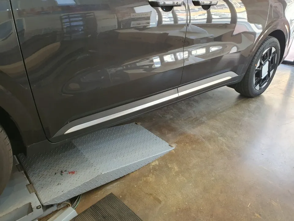 Kia Carnival KA4 body kit - Kia Carnival KA4 Body Kit Review — Installation & Cost photo 3