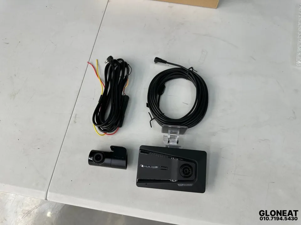 MINI Countryman Dash Cam Installation Review photo 5